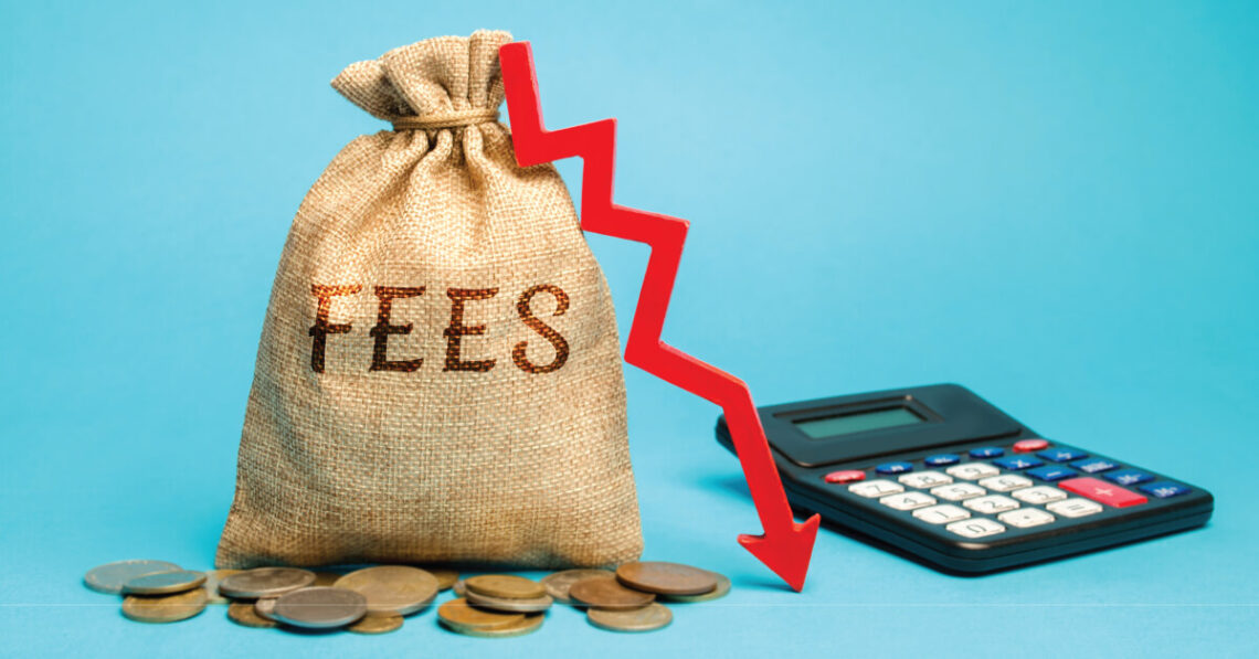 Структура экспорта и импорта россии 2021. Экспорт и импорт. Доставка денег. Импорт денег. Чистый вывоз капитала из россии по годам.