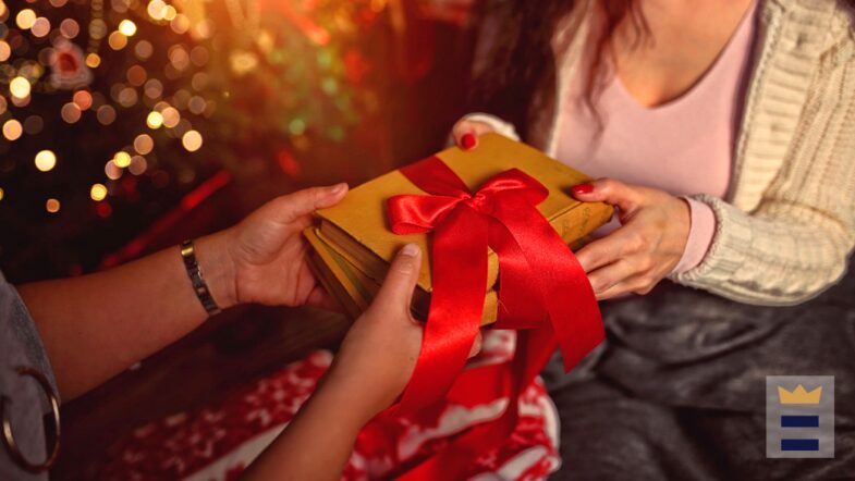 How To Make Christmas Gift Shopping Stress-free &#8211; 2023 Guide