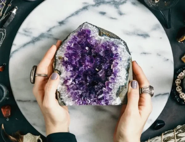 The Power Of Crystals &#8211; How Crystal Healing Can Benefit Your Life