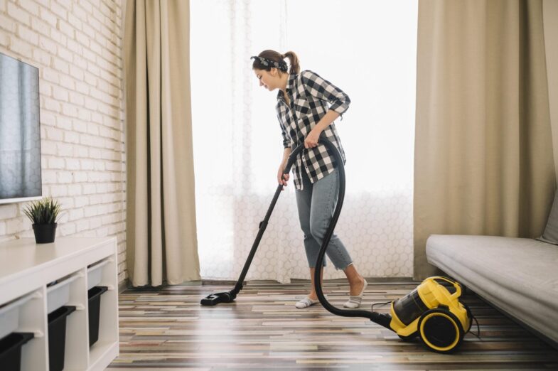 Cleaning Hacks For Busy People: Keeping Your House Clean With Minimal Effort &#8211; 2023 Guide